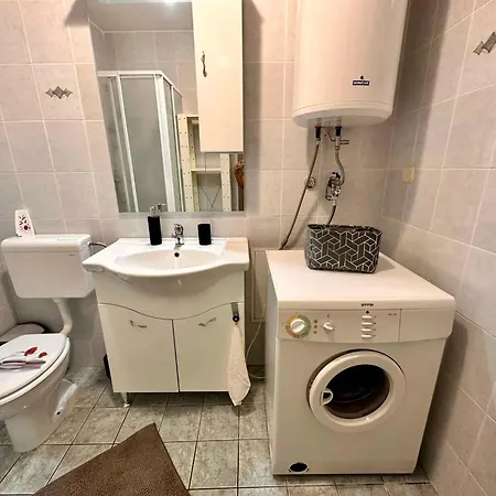 Apartment In 51116